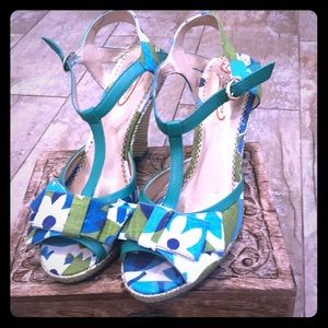 Poetic license wedges!!! Hot!